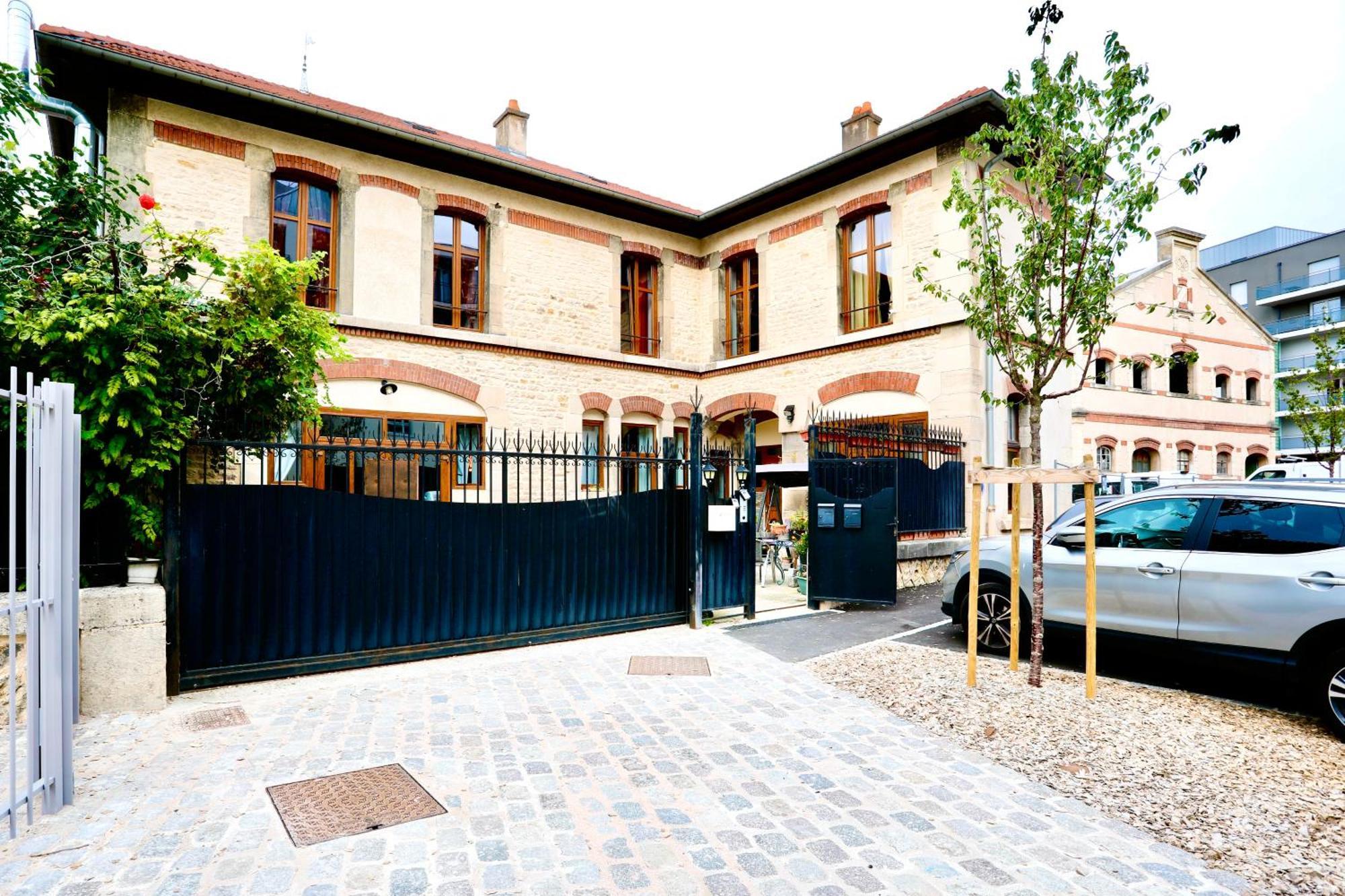 Kronberg Apartment *
